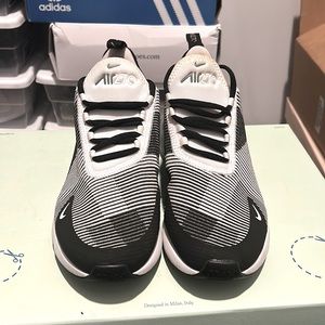 Nike AIR270, US size  7 men, lightly worn